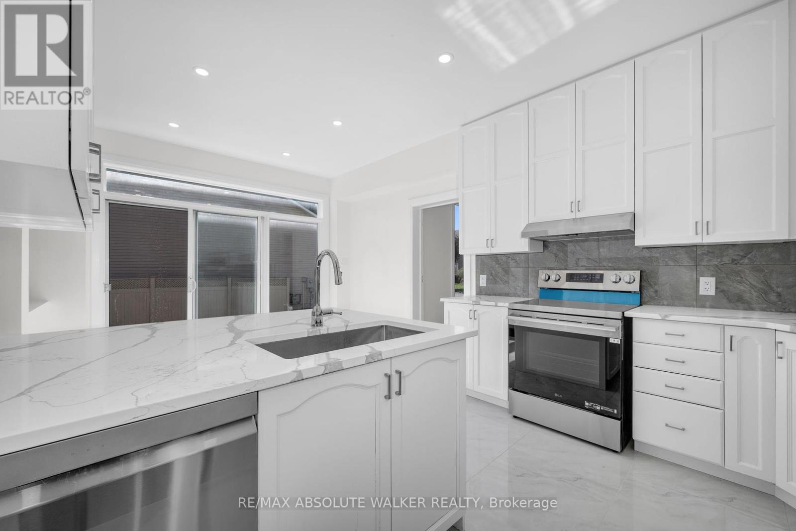 424 Nittany Crescent, Ottawa, Ontario  K2J 5P1 - Photo 16 - X12449154