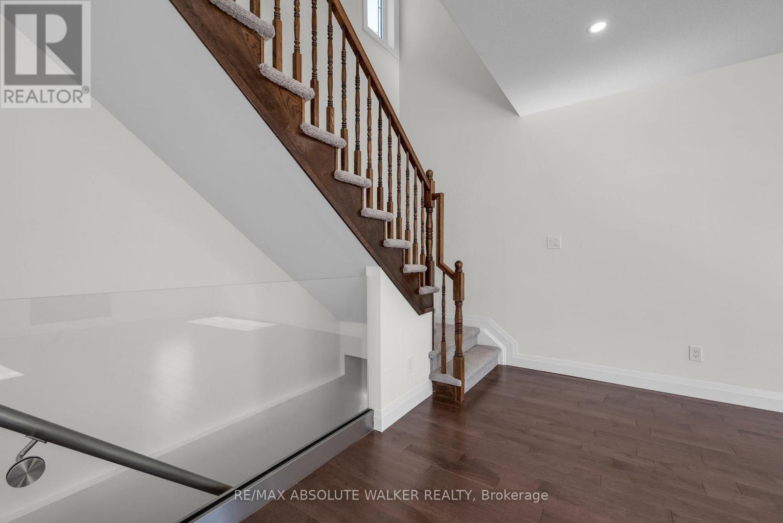 424 Nittany Crescent, Ottawa, Ontario  K2J 5P1 - Photo 18 - X12449154