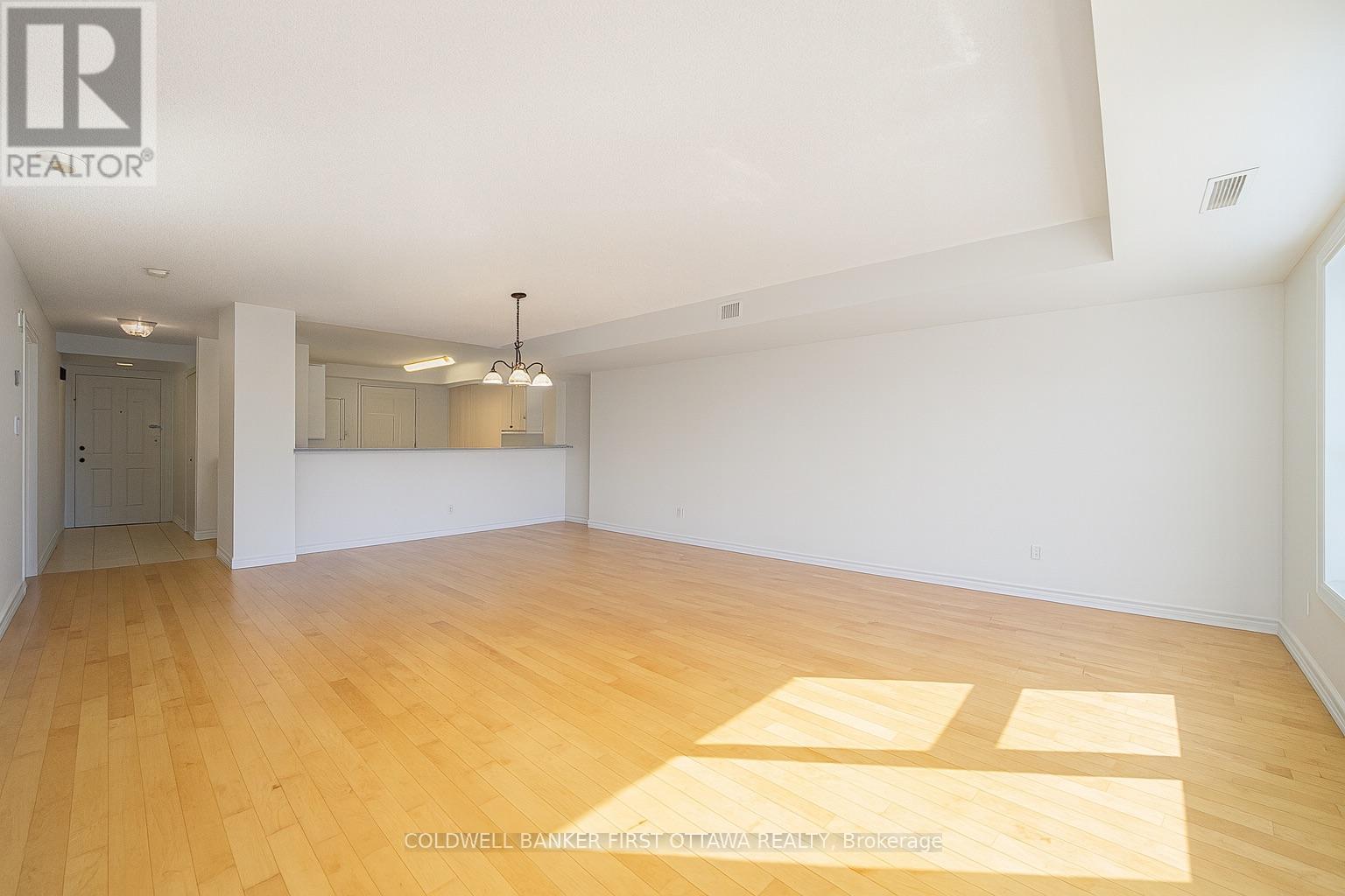 403 - 120 Grant Carman Drive, Ottawa, Ontario  K2E 1C8 - Photo 4 - X12449188