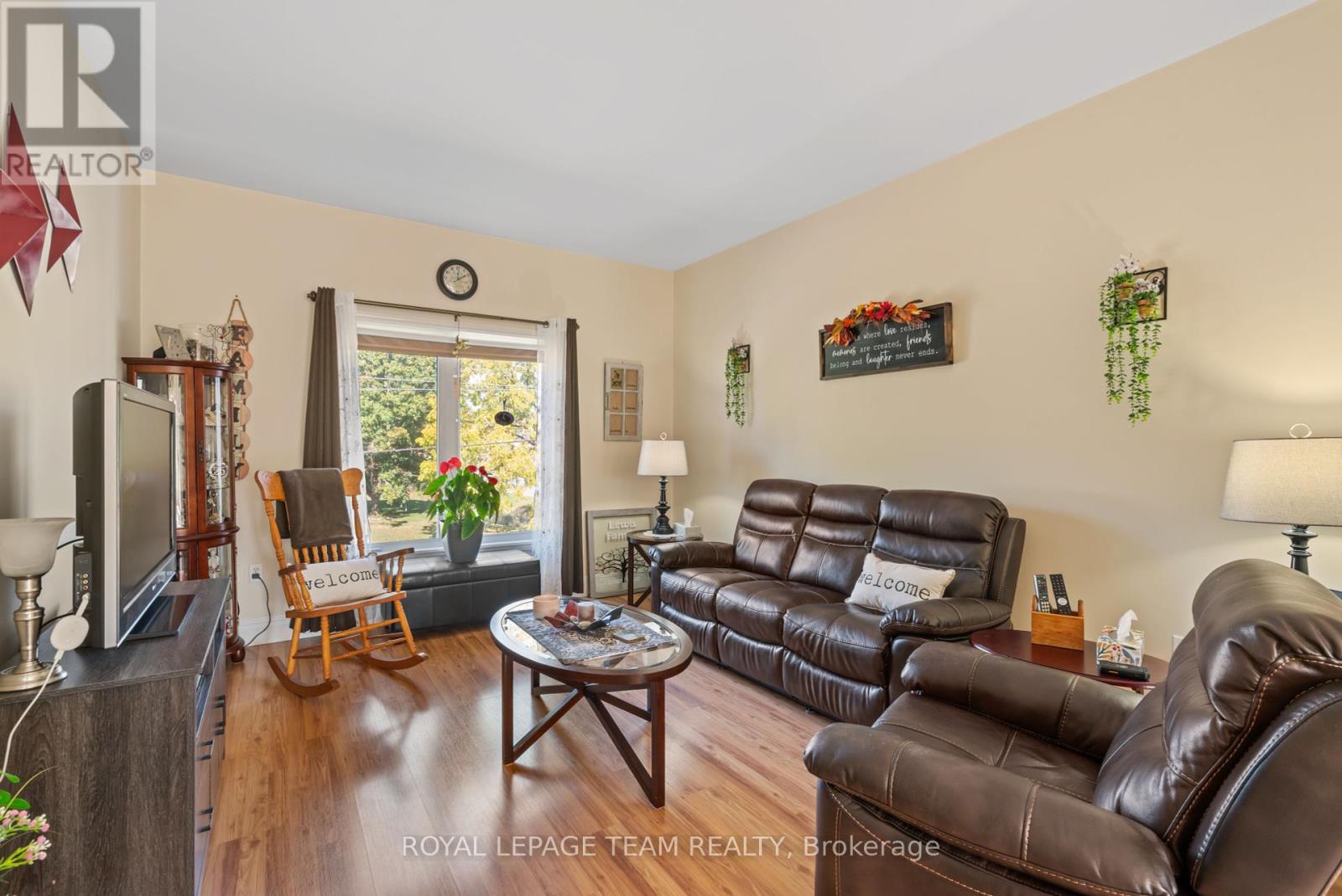 477 Clarence Street, North Dundas, Ontario  K0C 2K0 - Photo 11 - X12449215