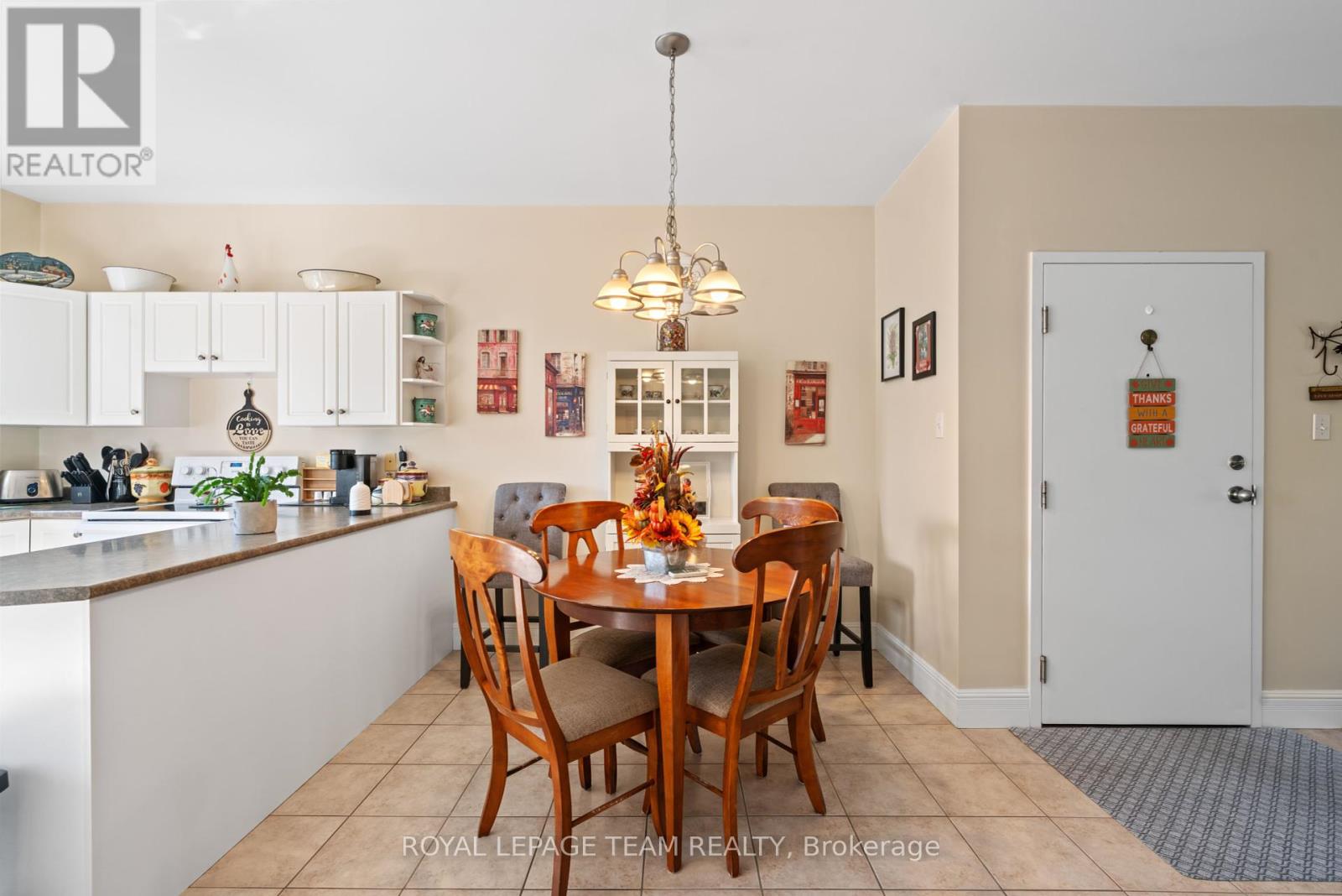 477 Clarence Street, North Dundas, Ontario  K0C 2K0 - Photo 8 - X12449215