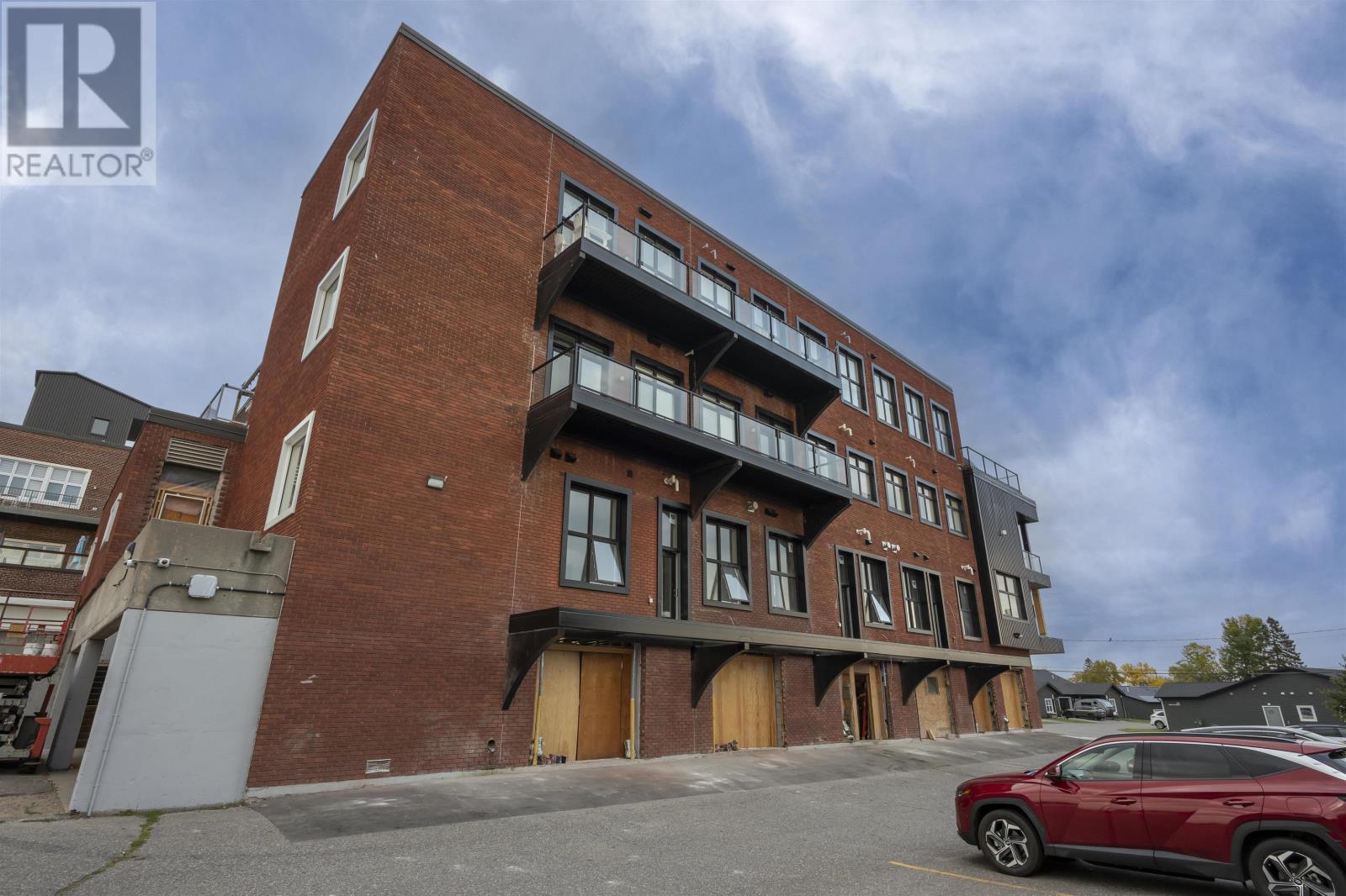 96 High St, Thunder Bay, Ontario  P7A 5R3 - Photo 3 - TB253106