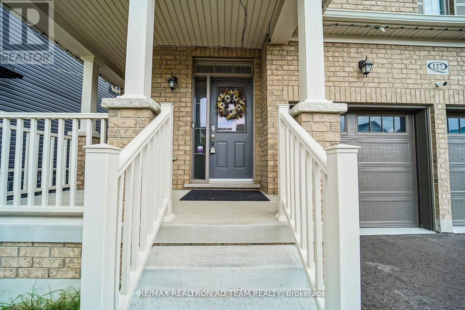 127 Courtney Street, Clarington, Ontario  L1C 7H4 - Photo 3 - E12448926
