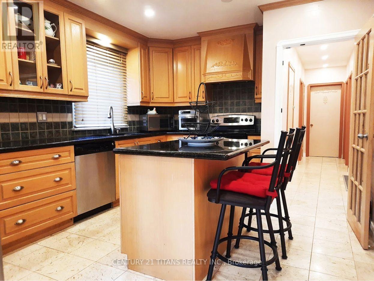 3 Saugeen Crescent, Toronto, Ontario  M1K 3M8 - Photo 6 - E12448985