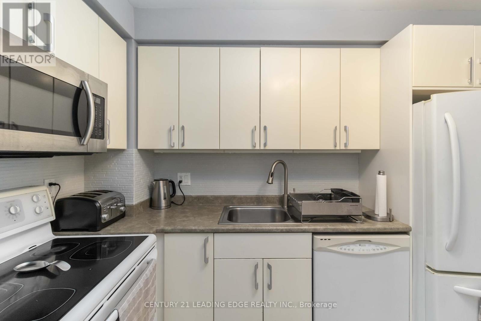 77 - 3339 Council Ring Road, Mississauga, Ontario  L5L 2A9 - Photo 14 - W12448675