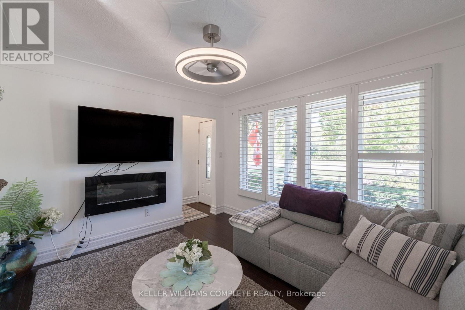 7200 Mountain Road, Niagara Falls, Ontario  L2E 6S4 - Photo 6 - X12449162