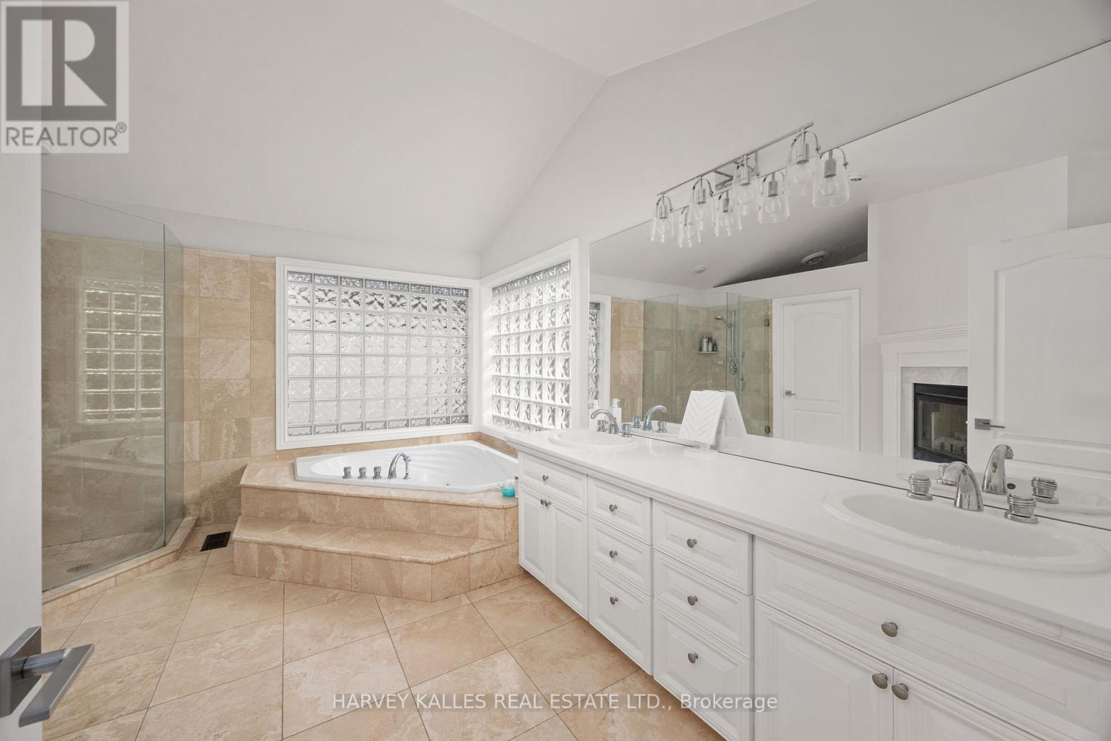115 Johnston Avenue, Toronto, Ontario  M2N 1H1 - Photo 20 - C12448933