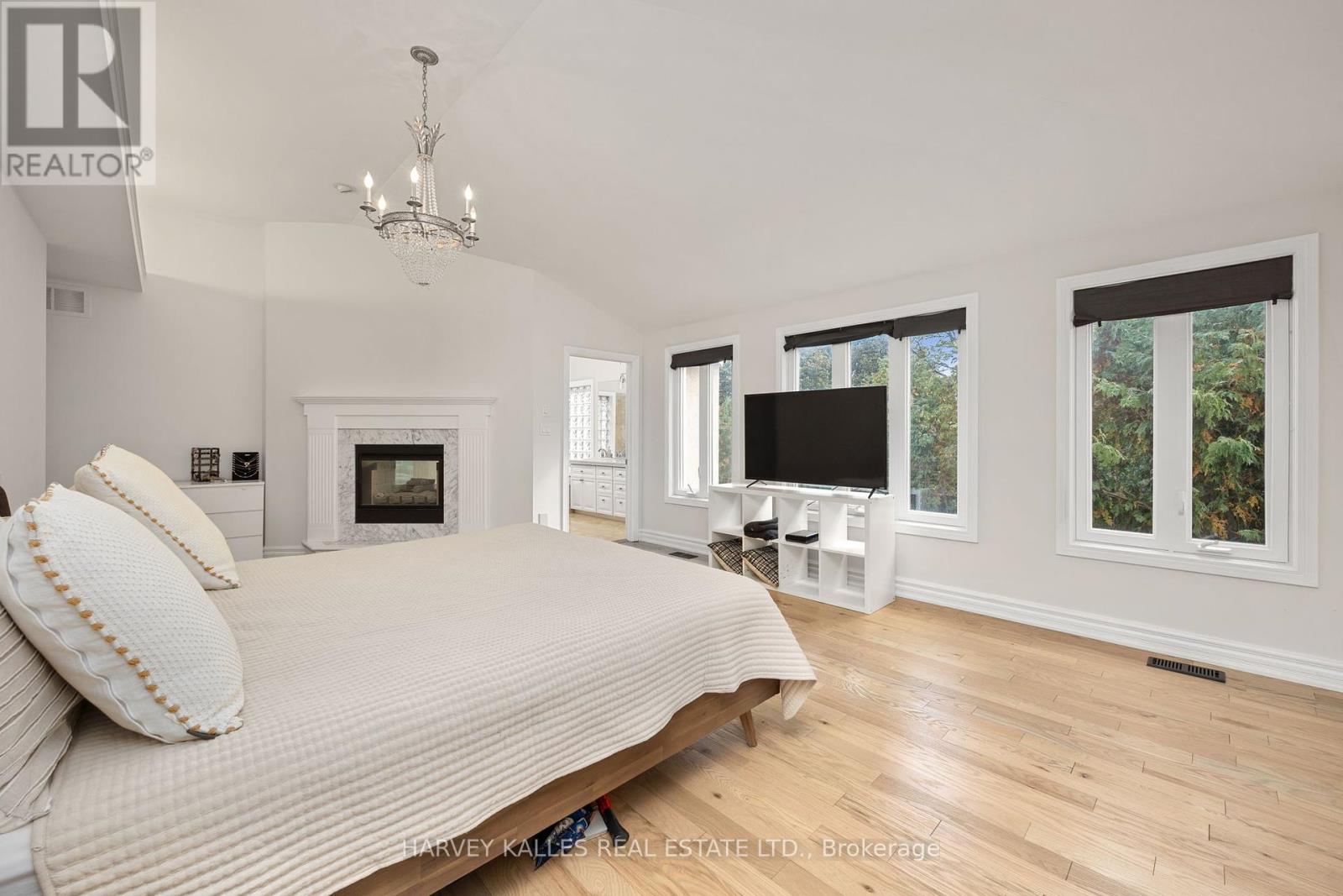 115 Johnston Avenue, Toronto, Ontario  M2N 1H1 - Photo 18 - C12448933