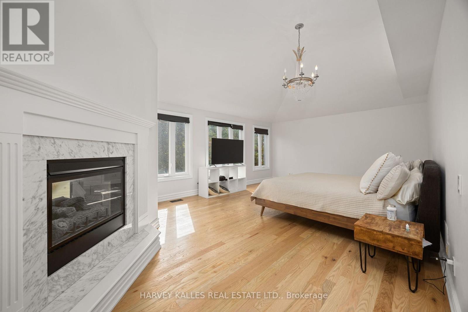 115 Johnston Avenue, Toronto, Ontario  M2N 1H1 - Photo 19 - C12448933