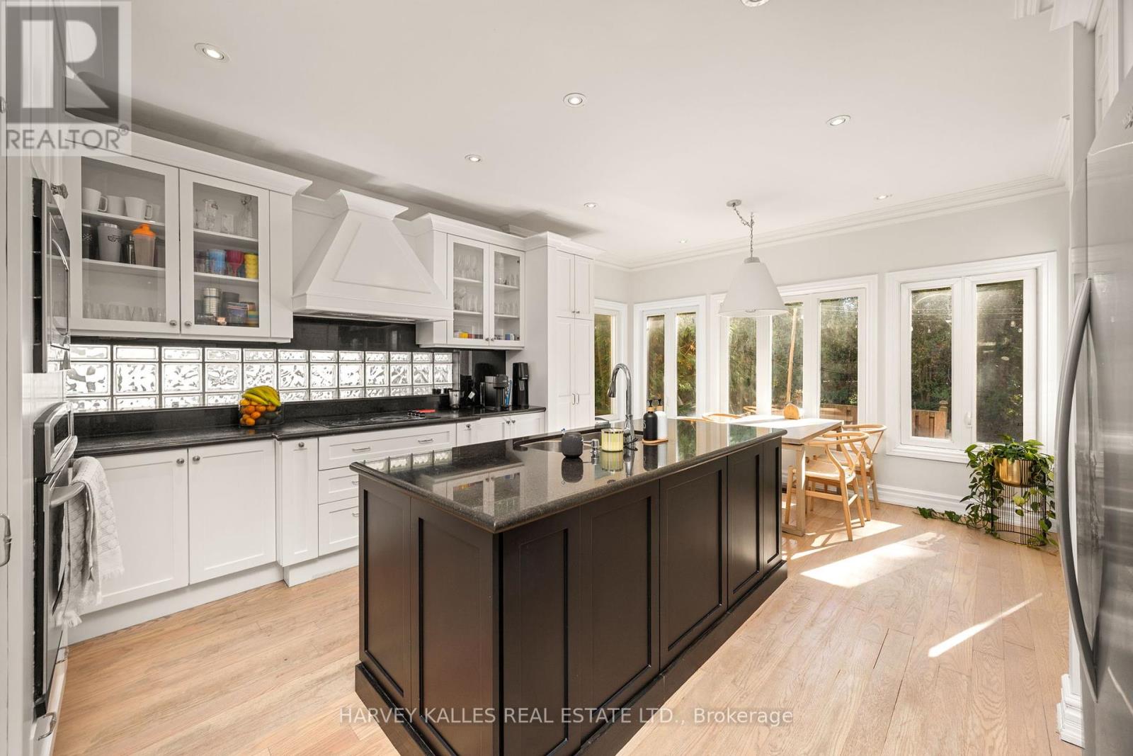 115 Johnston Avenue, Toronto, Ontario  M2N 1H1 - Photo 9 - C12448933