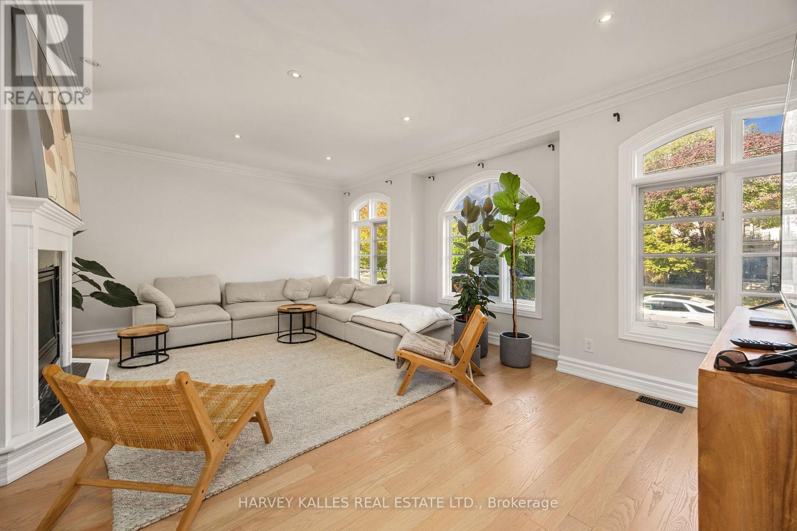 115 Johnston Avenue, Toronto, Ontario  M2N 1H1 - Photo 4 - C12448933