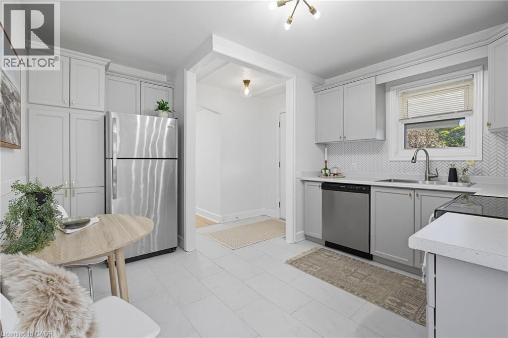 152 Stroud Road, Hamilton, Ontario  L8S 2A2 - Photo 10 - 40776519
