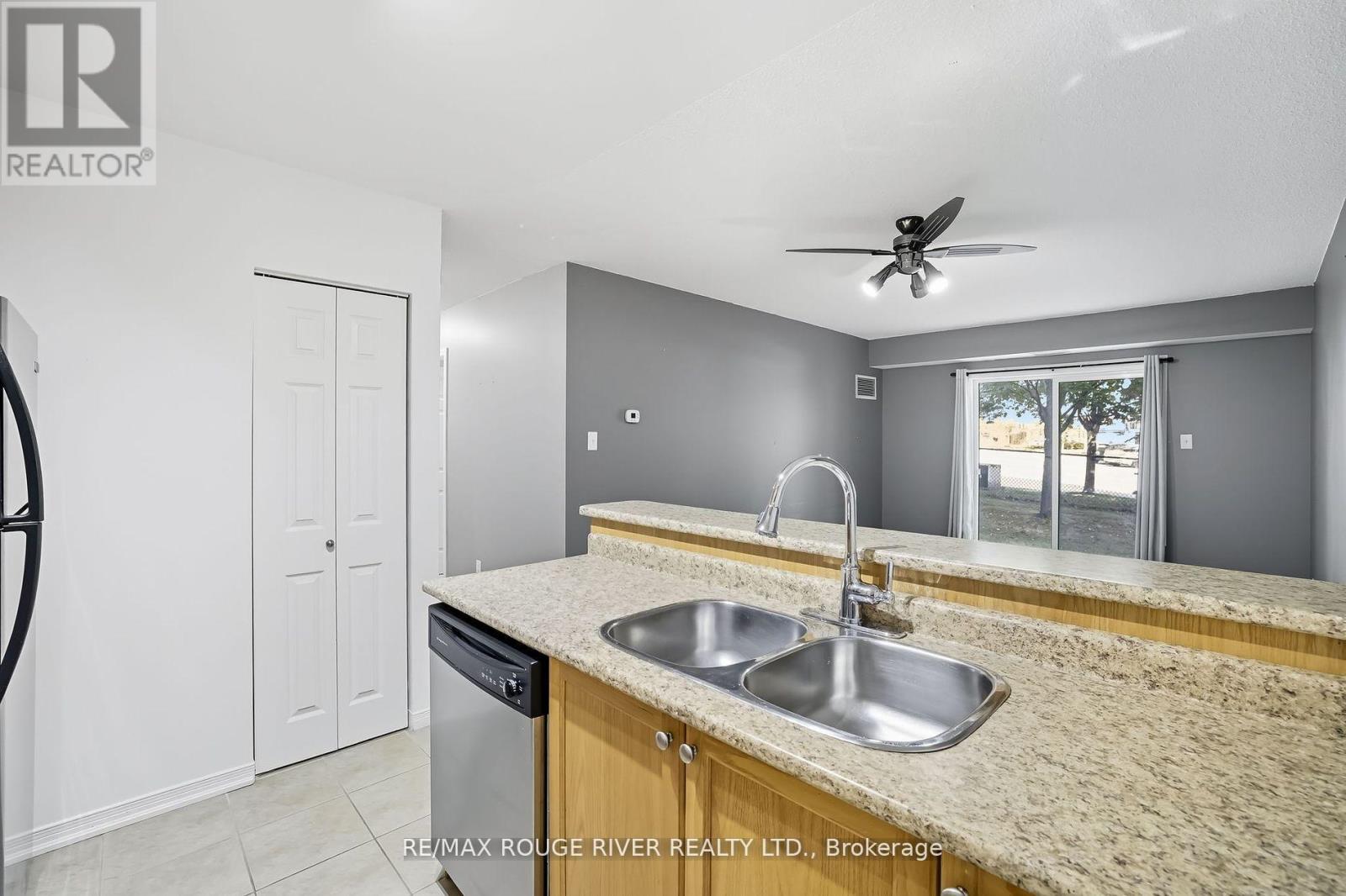 104 - 120 Aspen Springs Drive, Clarington, Ontario  L1C 0G7 - Photo 10 - E12449121