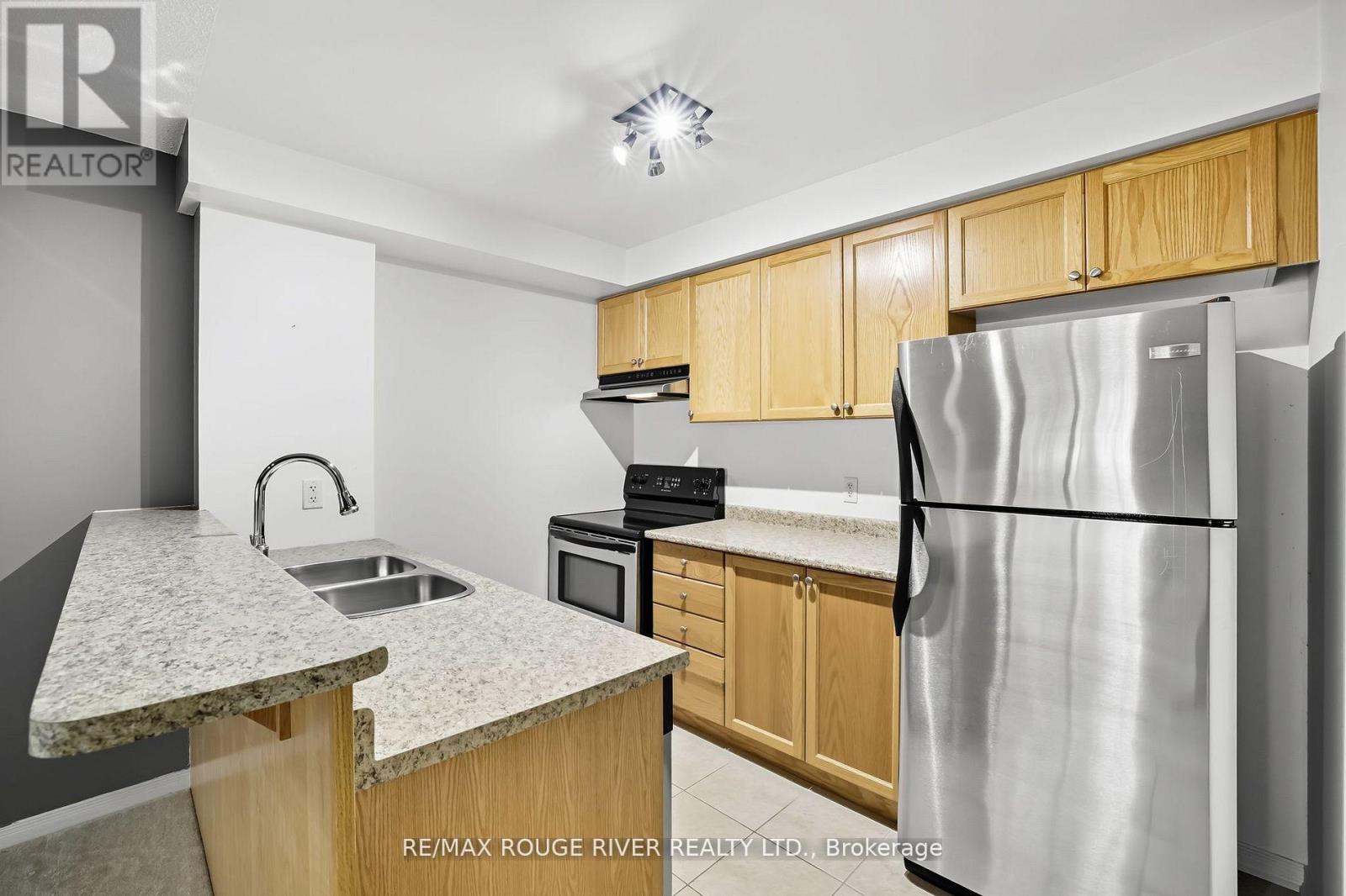 104 - 120 Aspen Springs Drive, Clarington, Ontario  L1C 0G7 - Photo 11 - E12449121