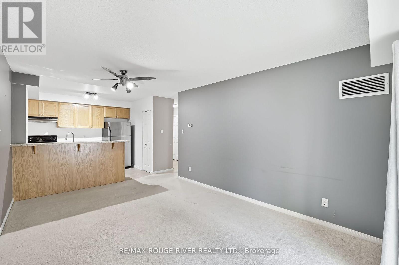 104 - 120 Aspen Springs Drive, Clarington, Ontario  L1C 0G7 - Photo 8 - E12449121