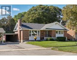 832 HORTOP STREET, Oshawa, Ontario