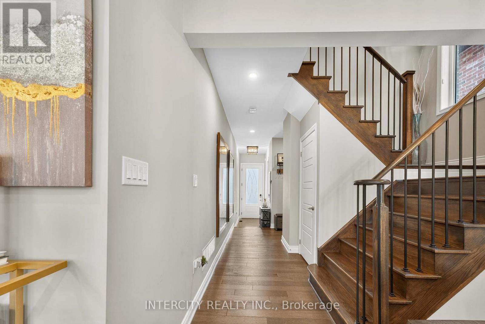 14 Great Heron Court, King (King City), Ontario  L7B 0P4 - Photo 8 - N12448943