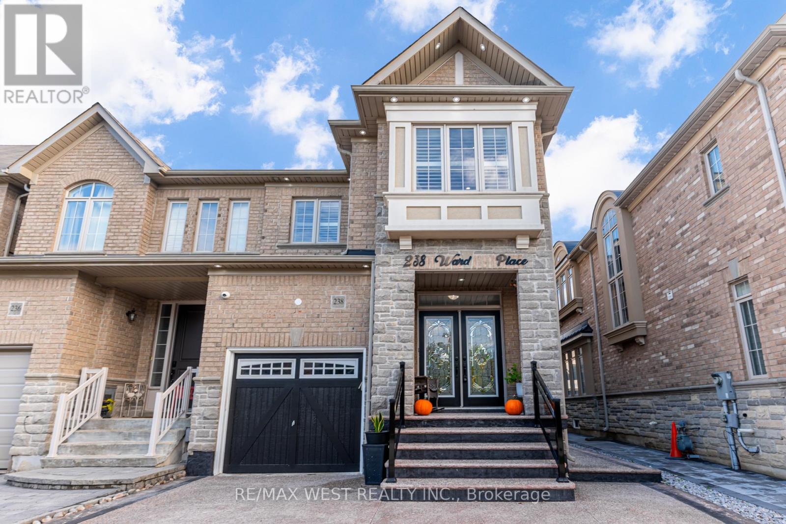 238 Wardlaw Place, Vaughan (Vellore Village), Ontario  L4H 3L7 - Photo 3 - N12448952
