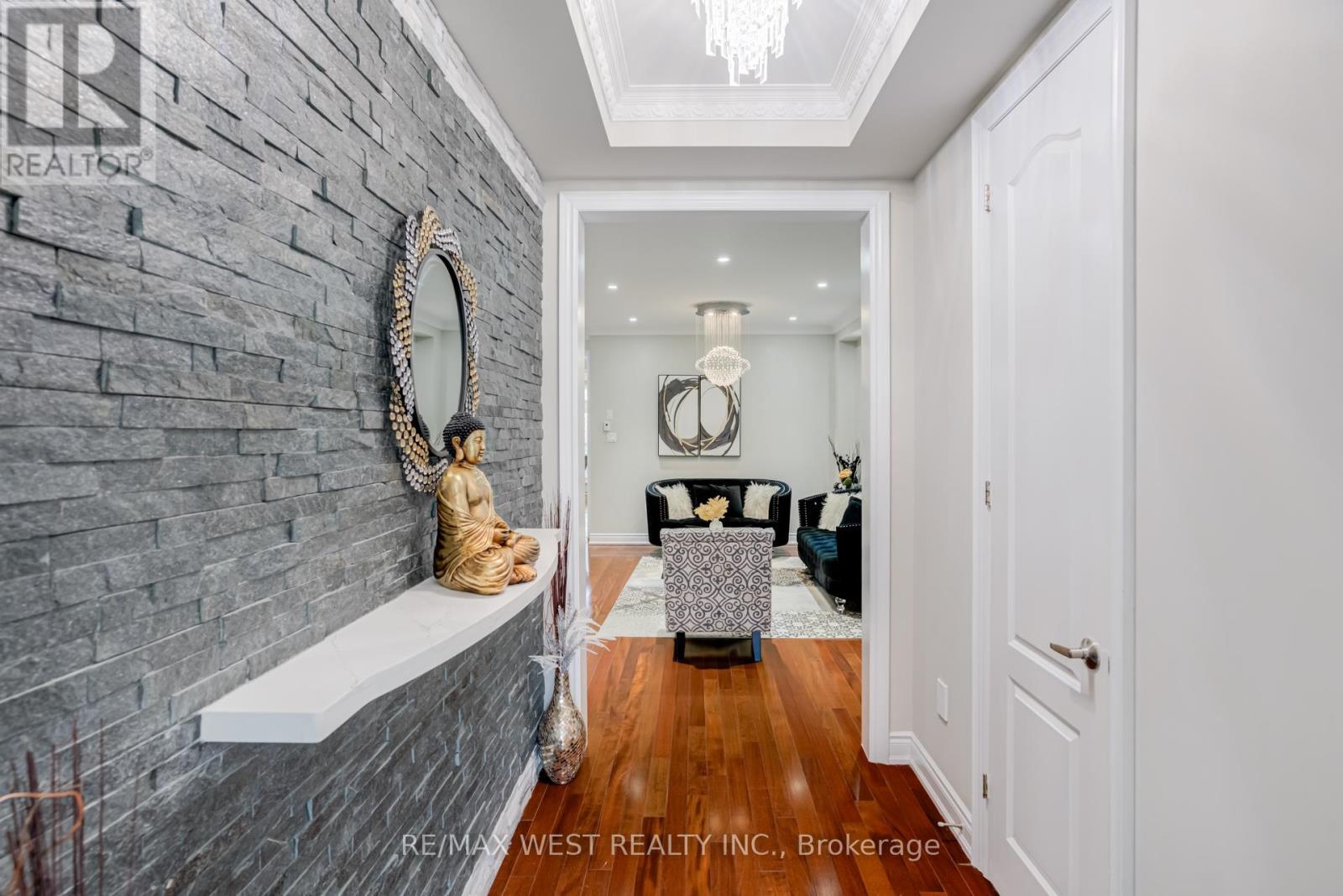 238 Wardlaw Place, Vaughan (Vellore Village), Ontario  L4H 3L7 - Photo 5 - N12448952