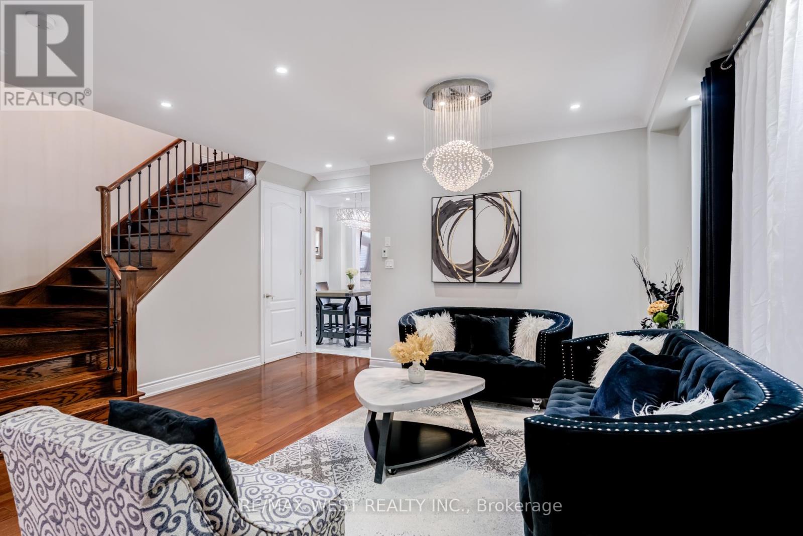 238 Wardlaw Place, Vaughan (Vellore Village), Ontario  L4H 3L7 - Photo 8 - N12448952