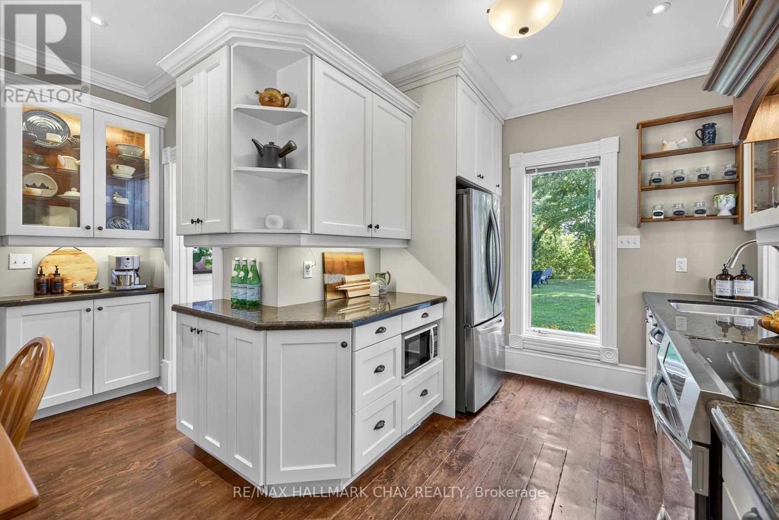 221 Prospect Street, Newmarket (Central Newmarket), Ontario  L3Y 3T8 - Photo 11 - N12448971