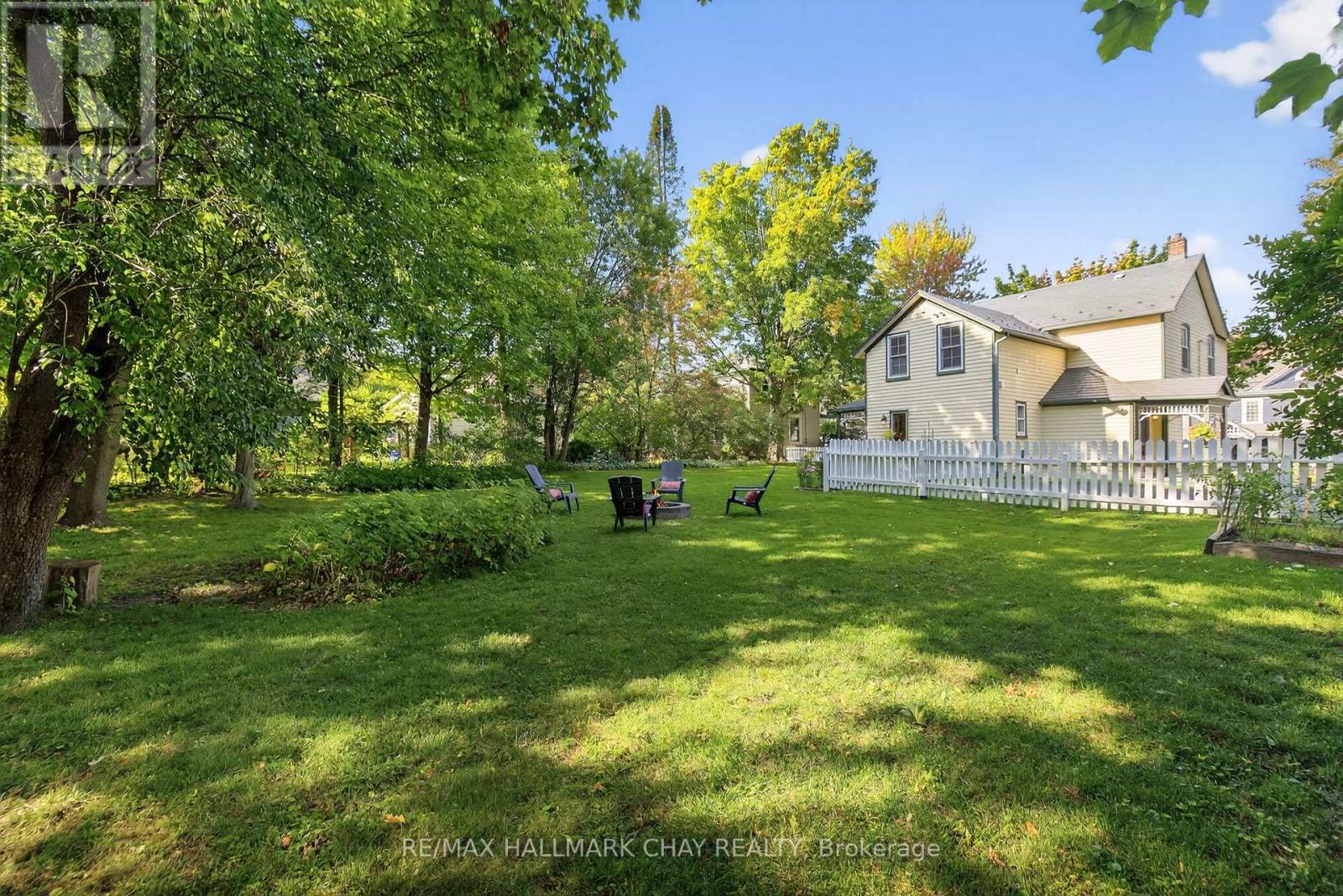 221 Prospect Street, Newmarket (Central Newmarket), Ontario  L3Y 3T8 - Photo 34 - N12448971