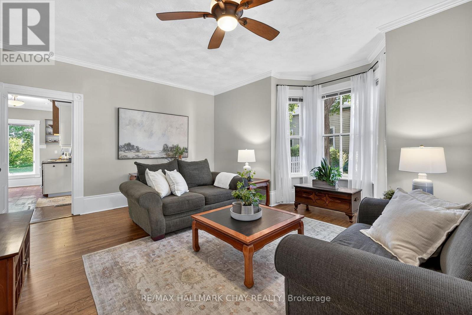 221 Prospect Street, Newmarket (Central Newmarket), Ontario  L3Y 3T8 - Photo 7 - N12448971