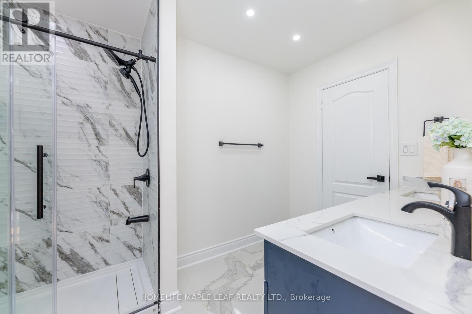 238 Devonsleigh Boulevard, Richmond Hill, Ontario  L4S 2P8 - Photo 30 - N12448988