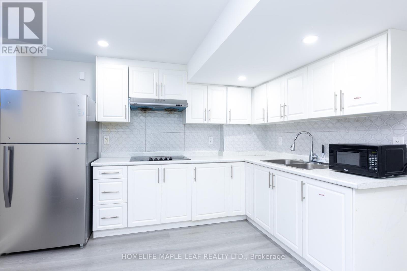 238 Devonsleigh Boulevard, Richmond Hill, Ontario  L4S 2P8 - Photo 44 - N12448988