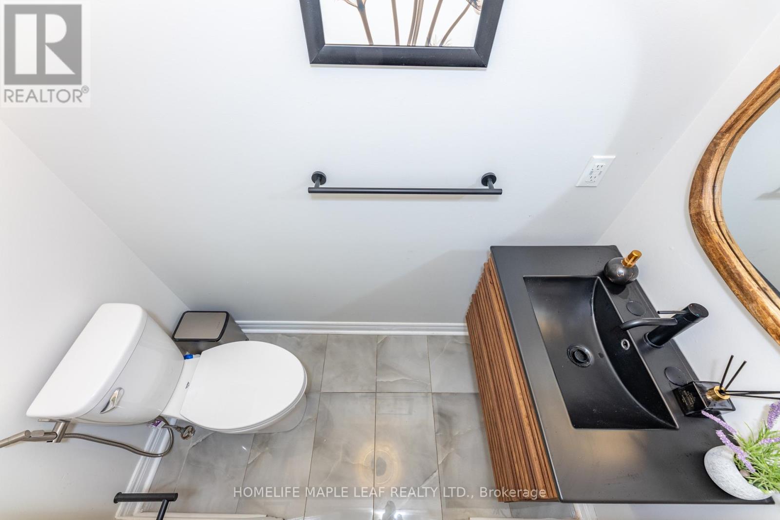 238 Devonsleigh Boulevard, Richmond Hill, Ontario  L4S 2P8 - Photo 9 - N12448988