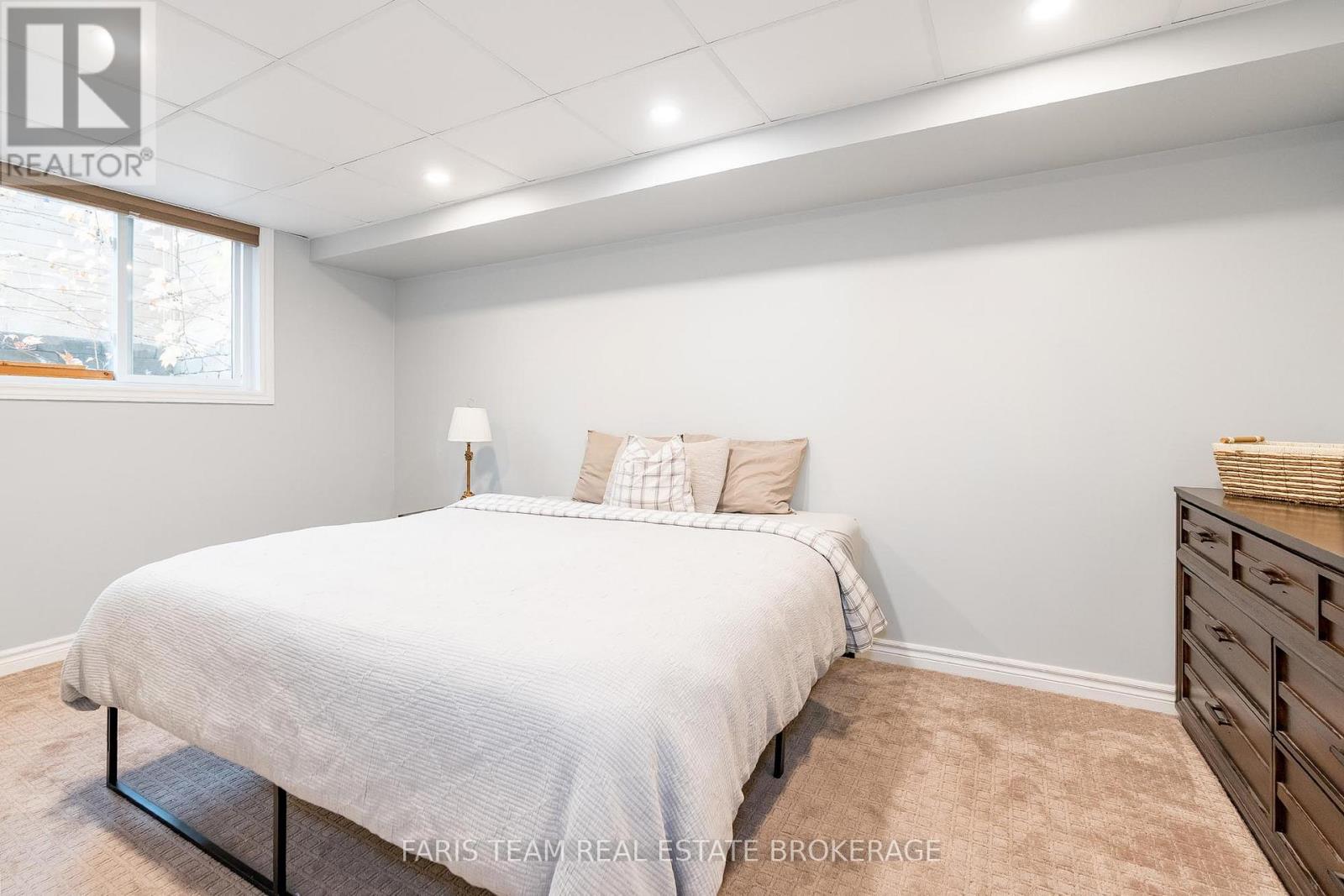 27 Garrett Crescent, Barrie, Ontario  L4M 5K7 - Photo 36 - S12448582