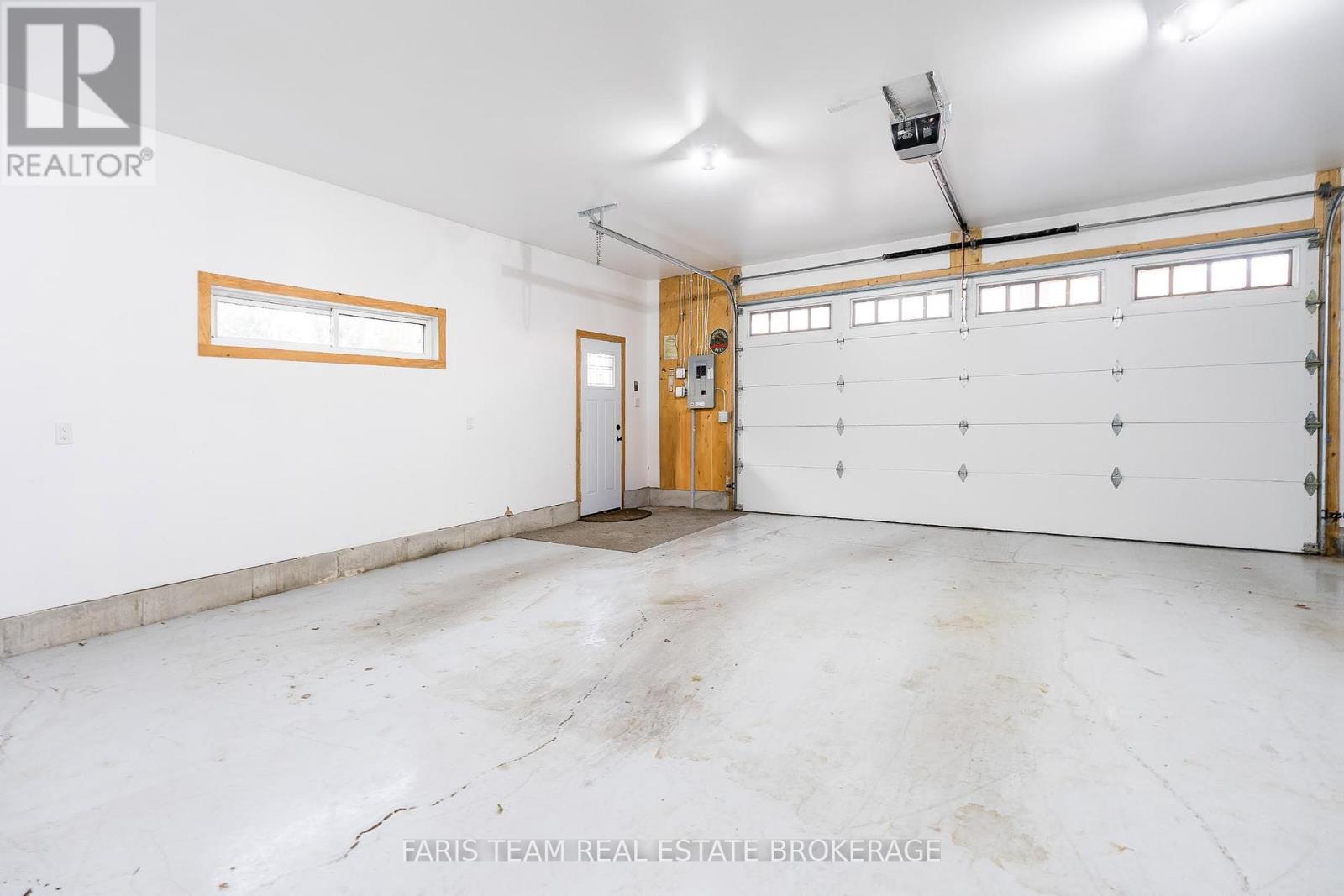 27 Garrett Crescent, Barrie, Ontario  L4M 5K7 - Photo 41 - S12448582