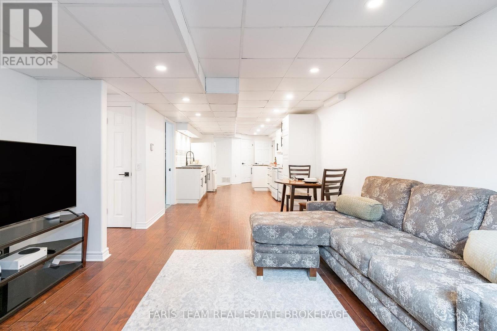 27 Garrett Crescent, Barrie, Ontario  L4M 5K7 - Photo 35 - S12448582