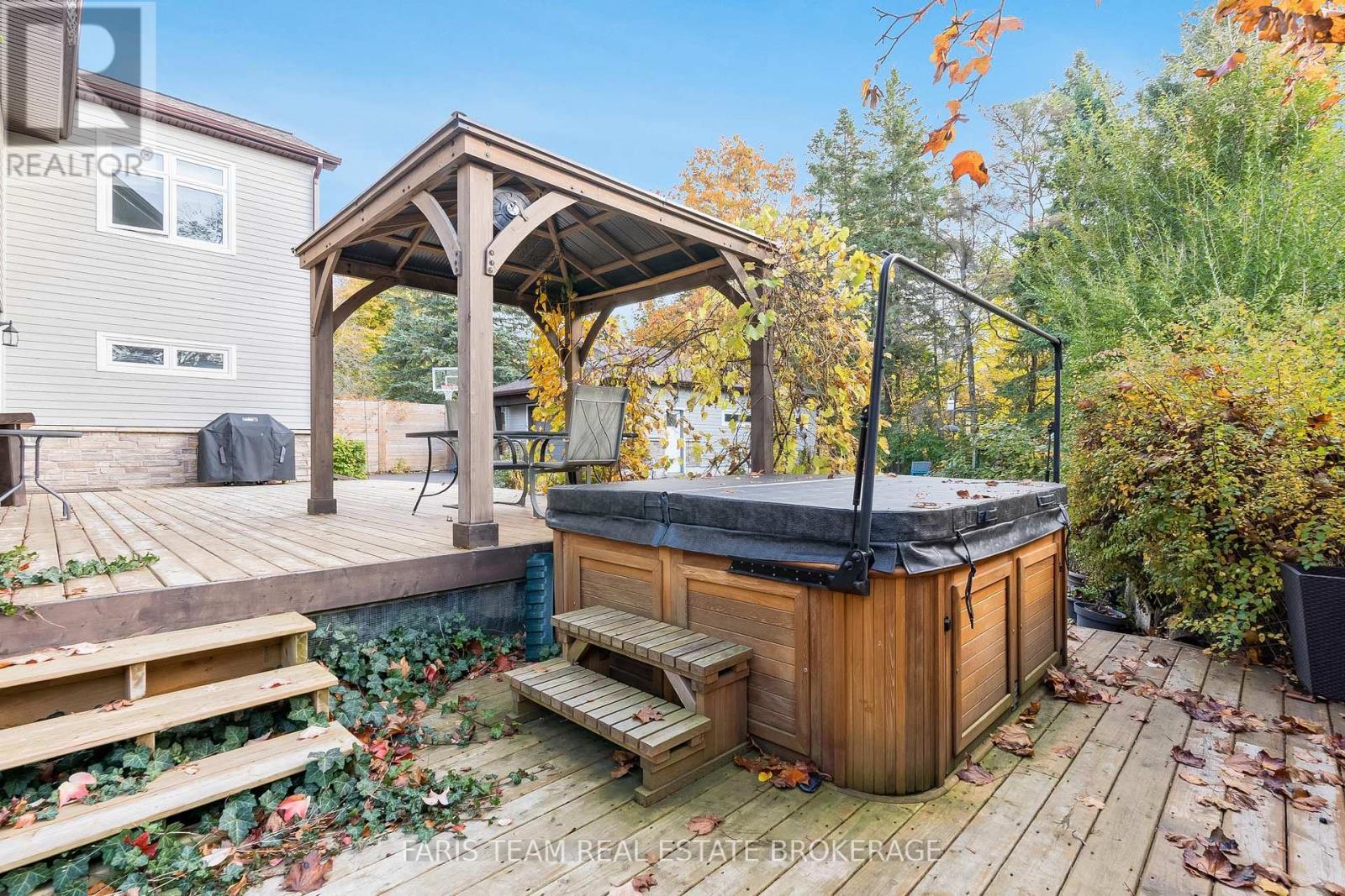 27 Garrett Crescent, Barrie, Ontario  L4M 5K7 - Photo 44 - S12448582