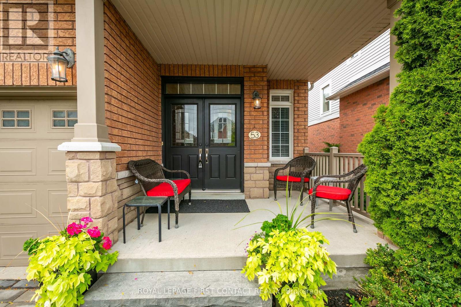53 Tudor Crescent, Barrie, Ontario  L4M 0A8 - Photo 3 - S12448925