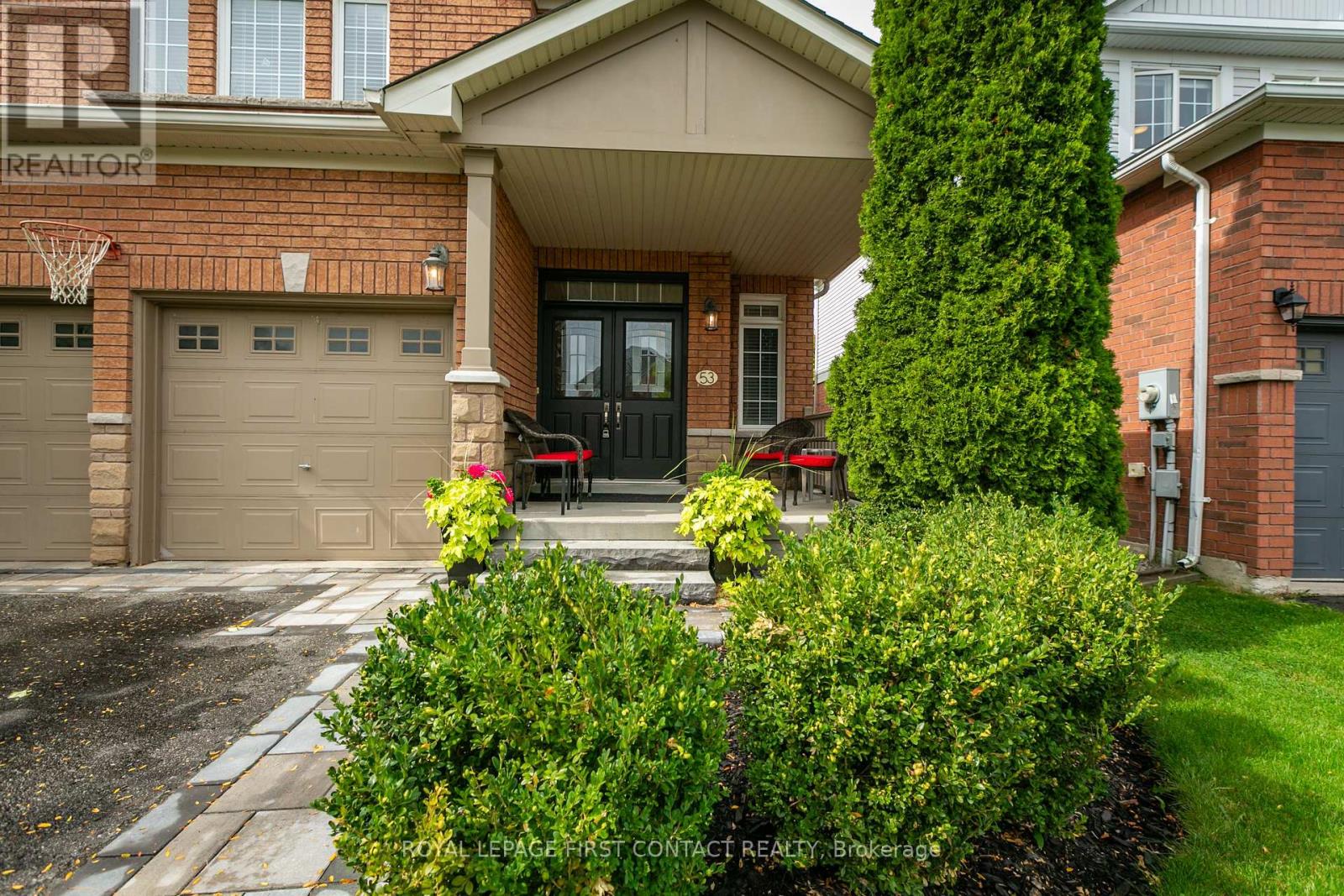 53 Tudor Crescent, Barrie, Ontario  L4M 0A8 - Photo 4 - S12448925