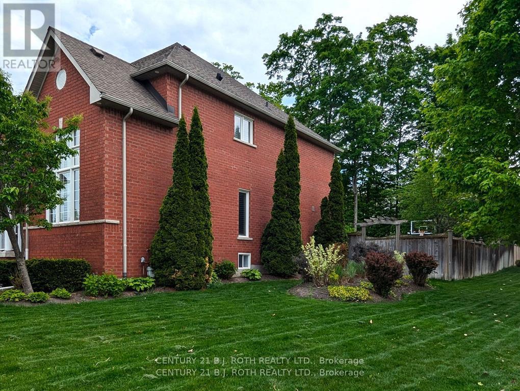 38 Camelot Square, Barrie (Innis-Shore), Ontario  L4M 0C3 - Photo 35 - S12448937