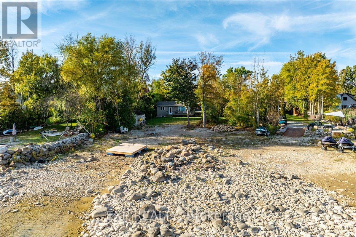 41 Glen Road, Collingwood, Ontario  L9Y 0X2 - Photo 2 - S12449000