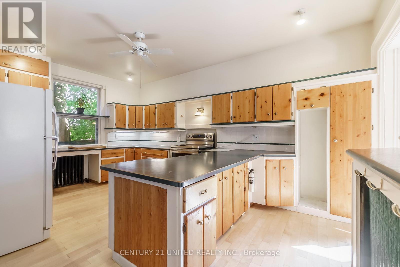 463 Hunter Street W, Peterborough, Ontario  K9H 2M7 - Photo 16 - X12449068