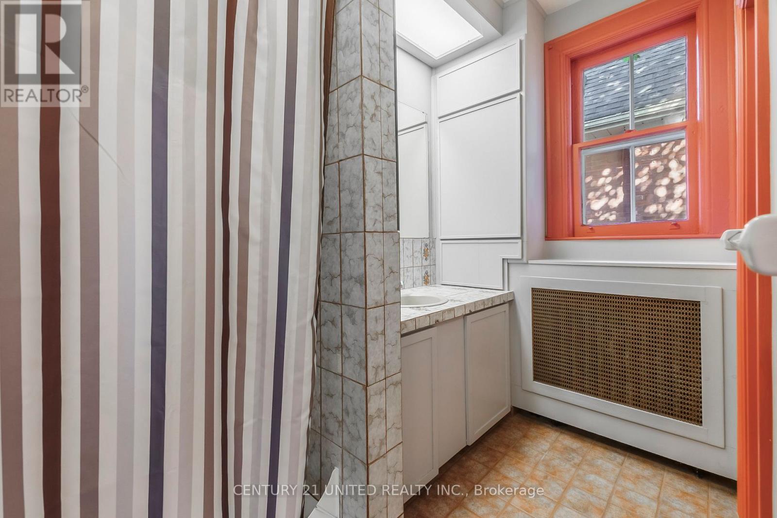 463 Hunter Street W, Peterborough, Ontario  K9H 2M7 - Photo 33 - X12449068