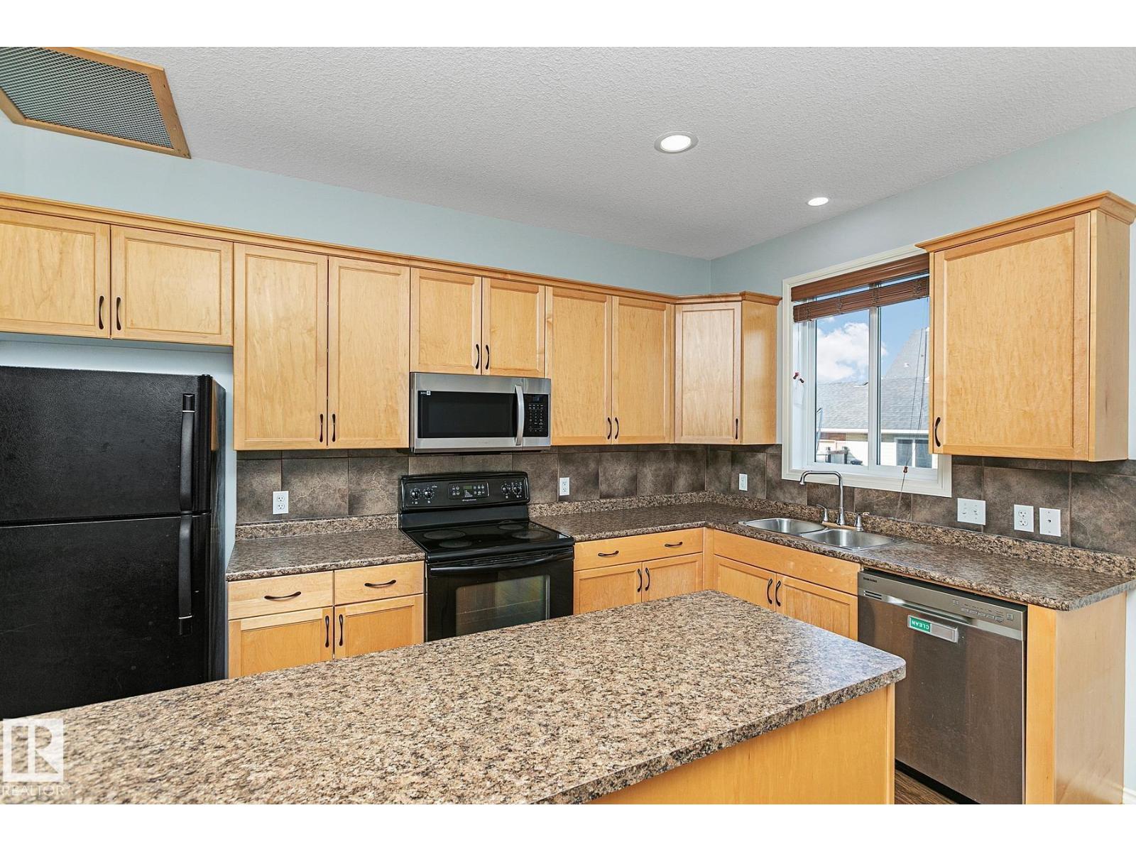 9826 104 Av, Morinville, Alberta  T8R 0C2 - Photo 16 - E4461112