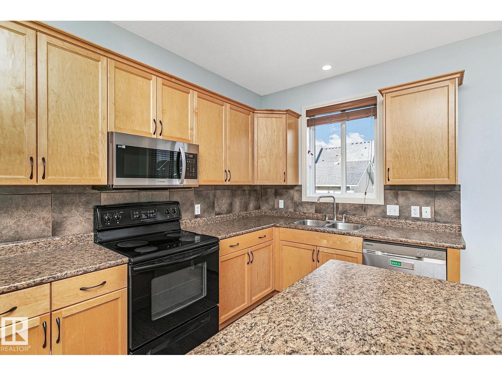 9826 104 Av, Morinville, Alberta  T8R 0C2 - Photo 21 - E4461112