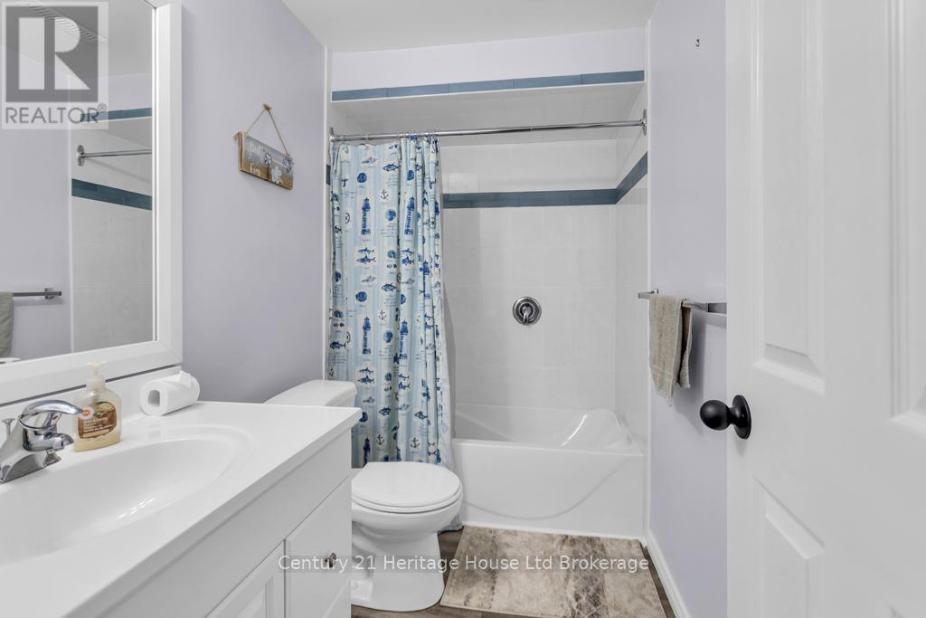 209 North Street E, Tillsonburg, Ontario  N4G 1B8 - Photo 15 - X12449221