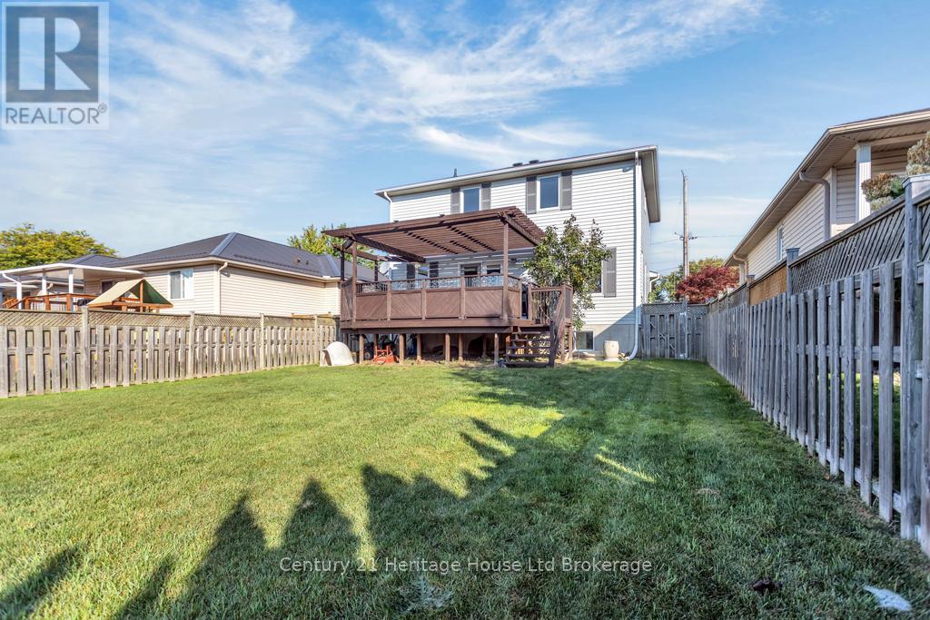 209 North Street E, Tillsonburg, Ontario  N4G 1B8 - Photo 24 - X12449221