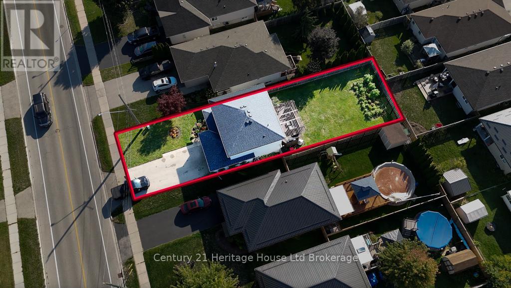 209 North Street E, Tillsonburg, Ontario  N4G 1B8 - Photo 26 - X12449221
