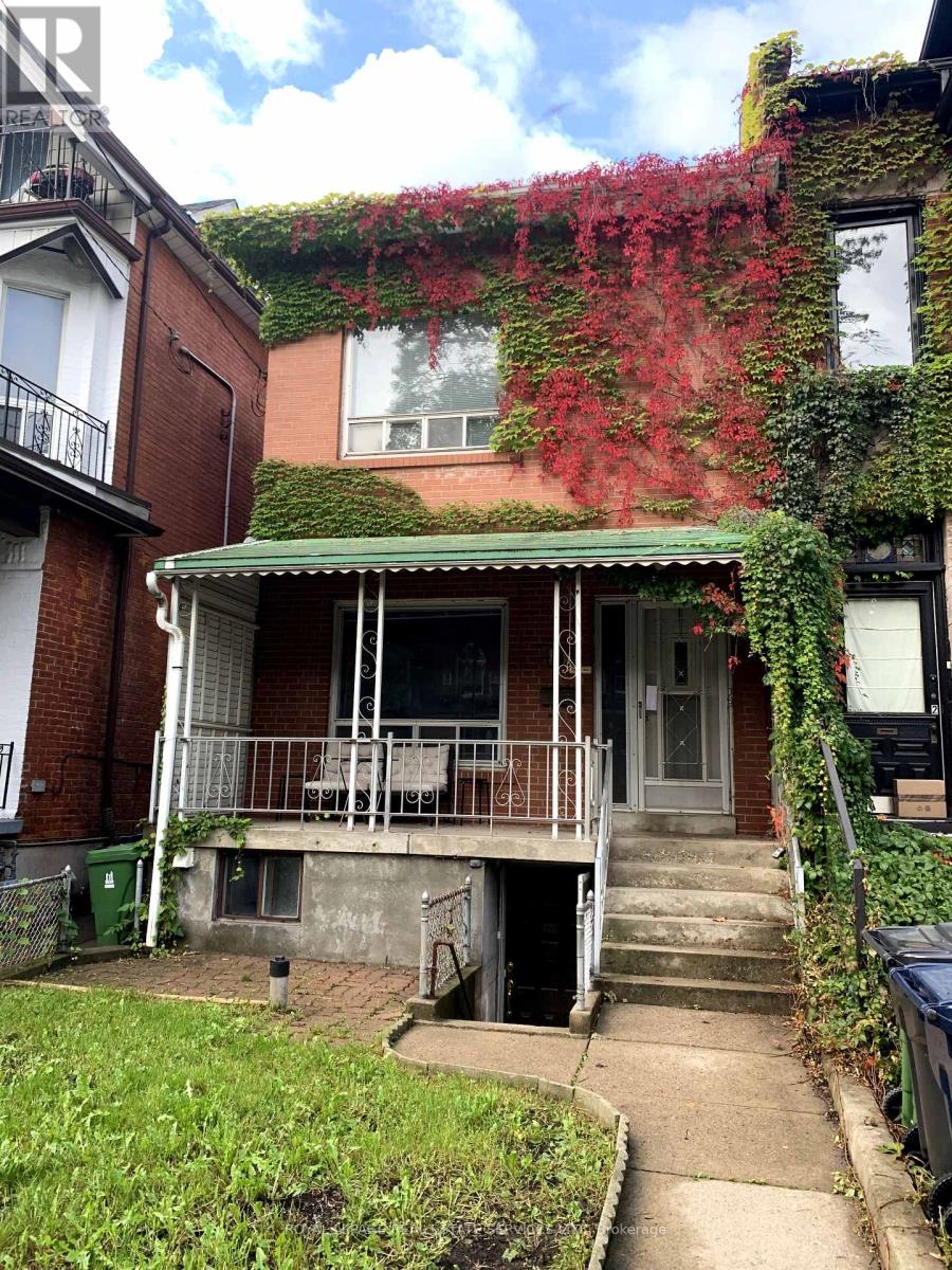 464 Euclid Avenue, Toronto, Ontario  M6G 2S9 - Photo 2 - C12446775