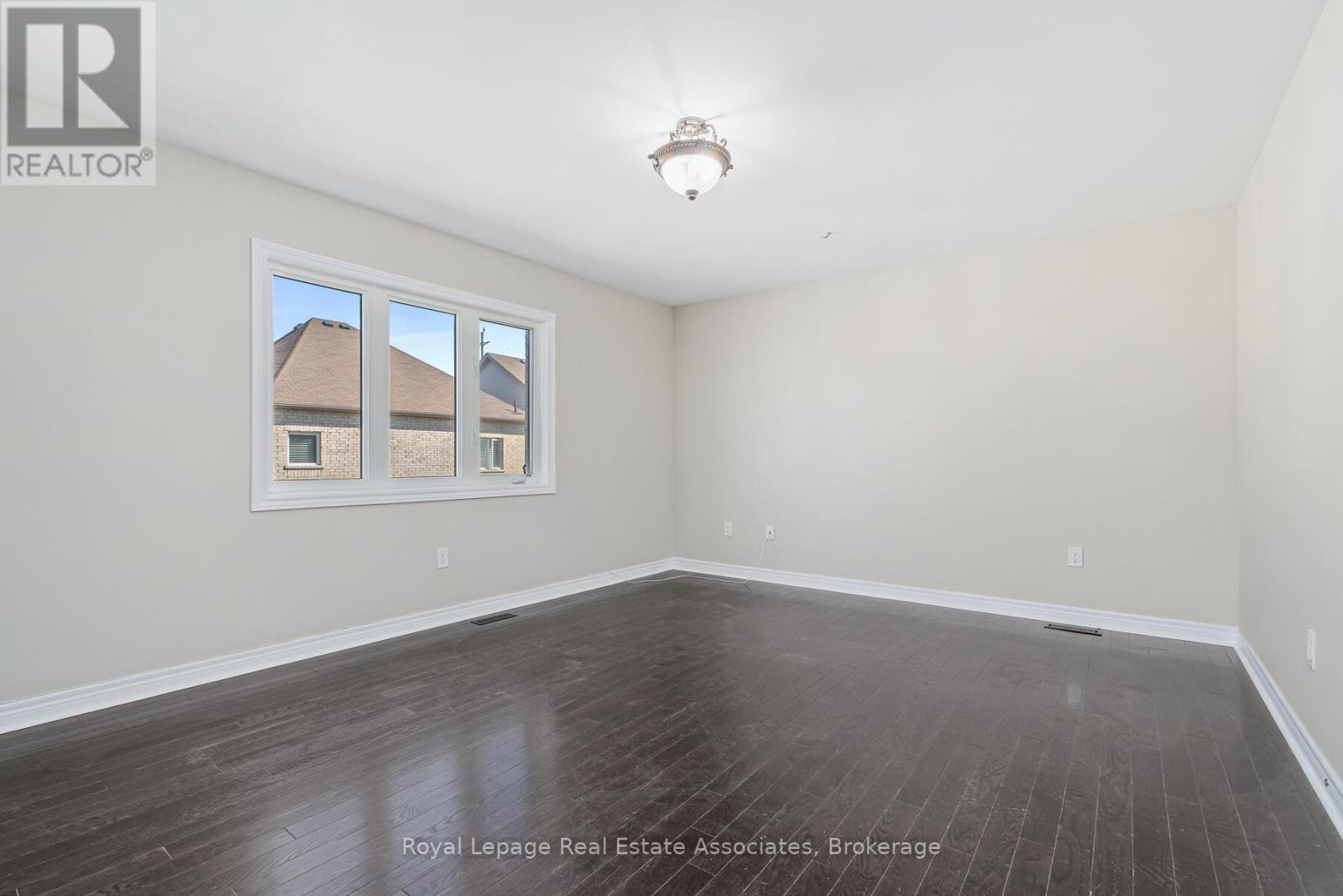 405 Hincks Drive, Milton, Ontario  L9T 8T6 - Photo 15 - W12448935