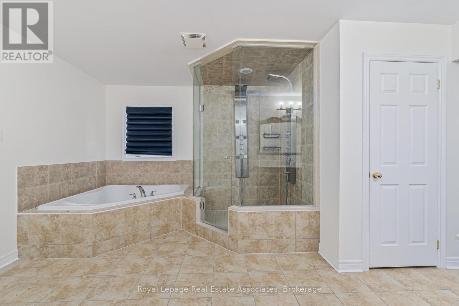 405 Hincks Drive, Milton, Ontario  L9T 8T6 - Photo 18 - W12448935