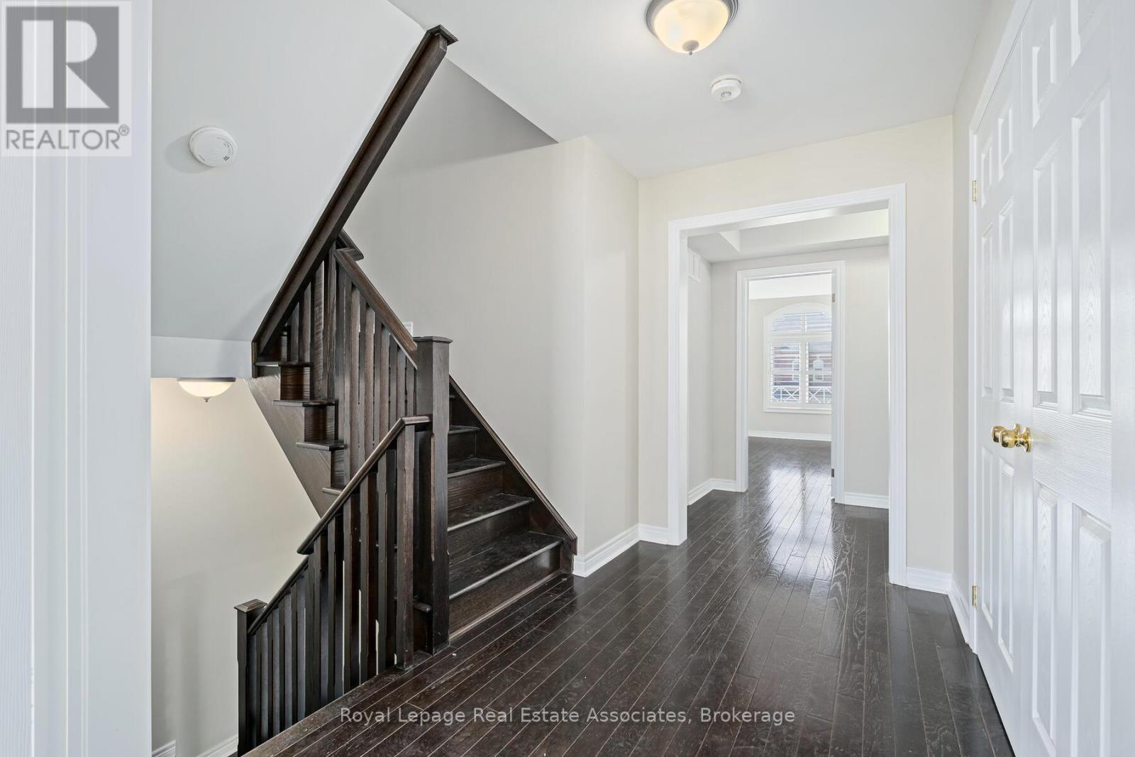 405 Hincks Drive, Milton, Ontario  L9T 8T6 - Photo 25 - W12448935