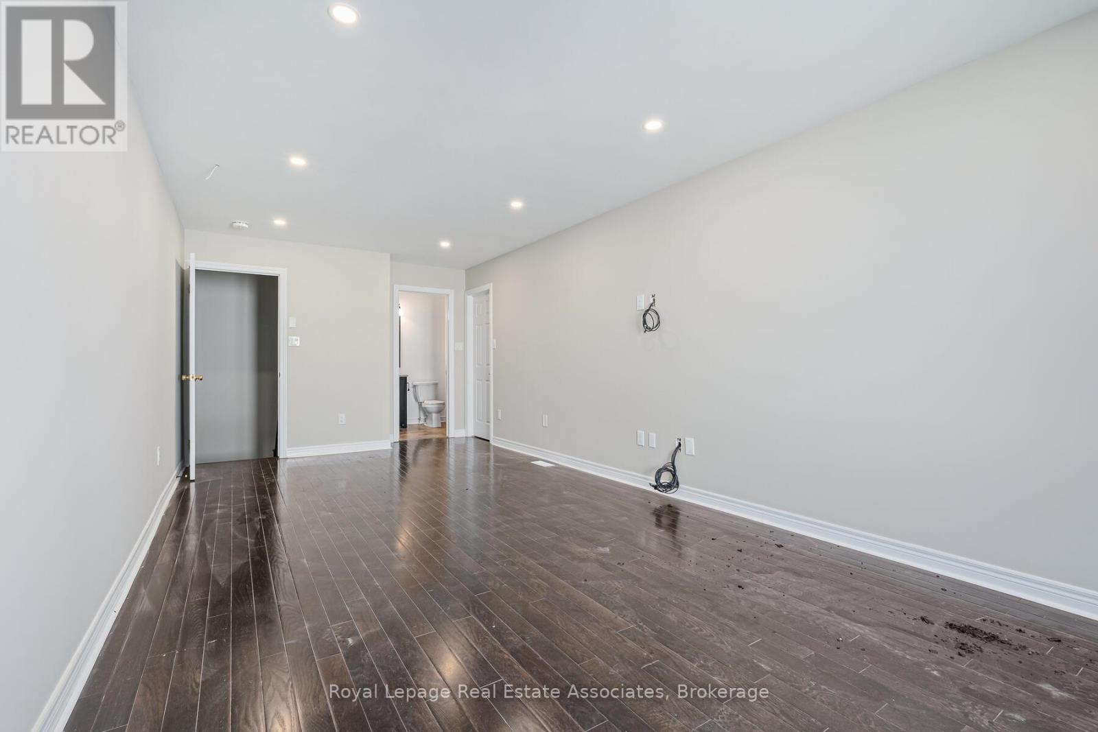 405 Hincks Drive, Milton, Ontario  L9T 8T6 - Photo 27 - W12448935